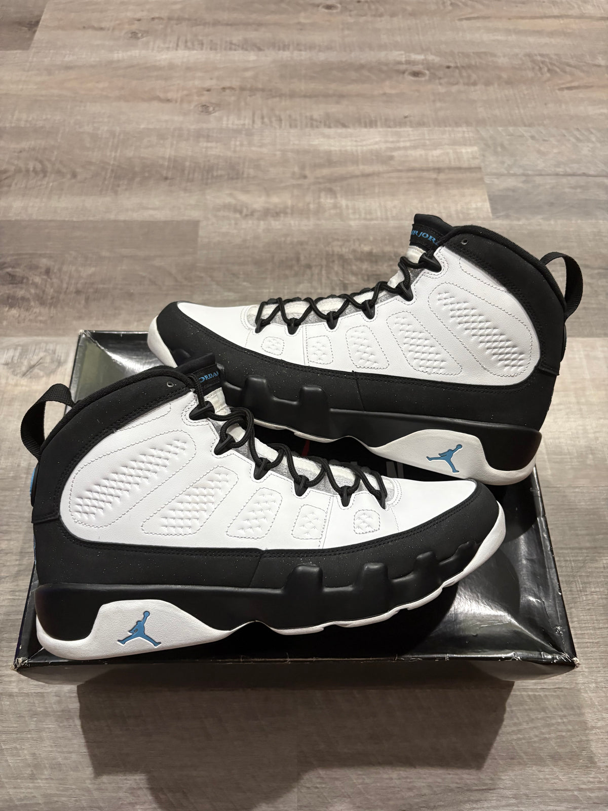 Jordan 9 Retro University Blue