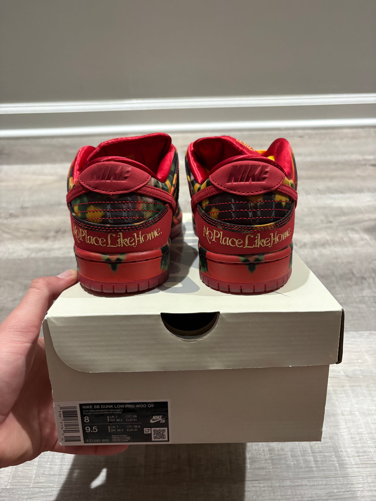 Nike SB Dunk Low The Wizard of Oz Poppy Field