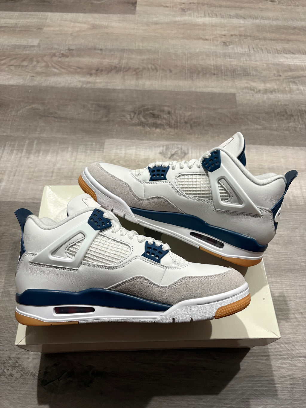 Jordan 4 Retro SB Navy