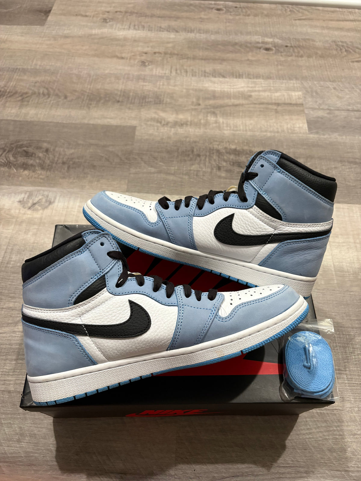 Jordan 1 Retro High OG University Blue