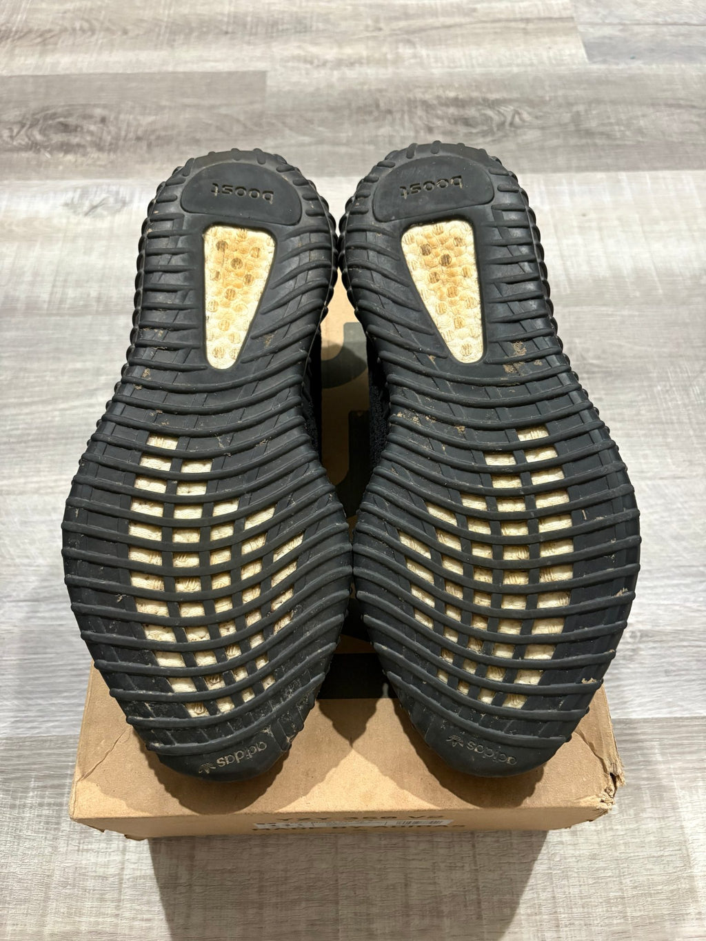 adidas Yeezy Boost 350 V2 Core Black Red