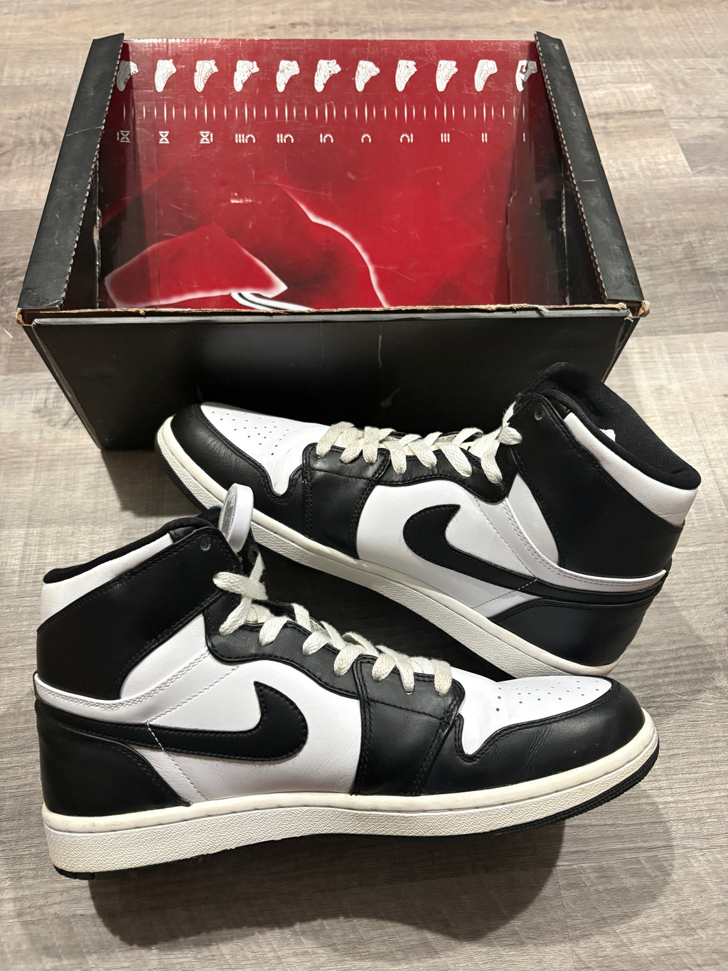 Jordan 1 Retro White Black CDP (2008)