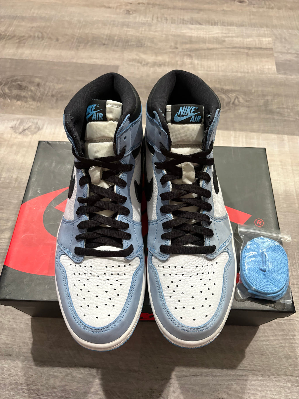 Jordan 1 Retro High OG University Blue