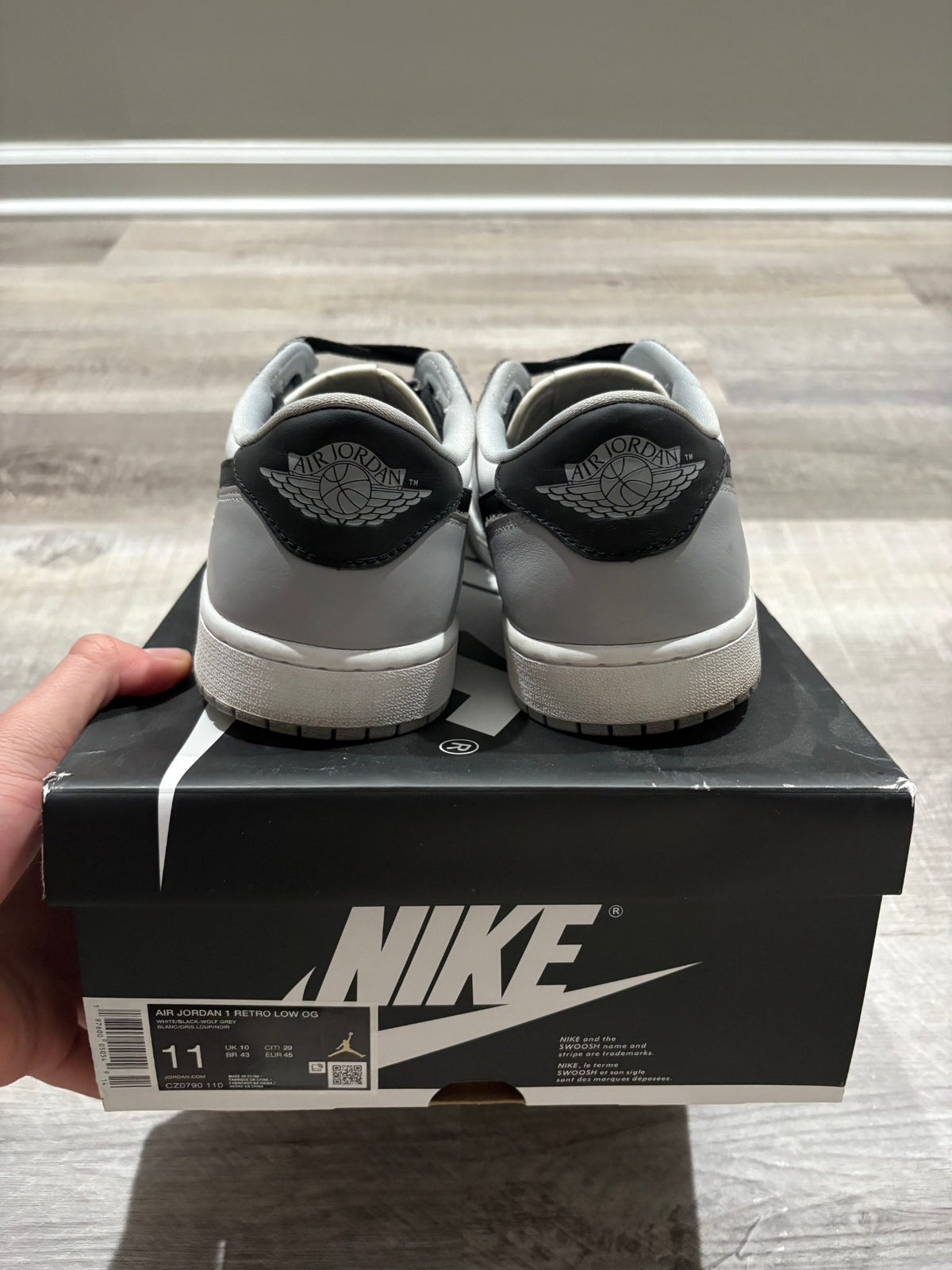 Jordan 1 Retro Low OG Barons